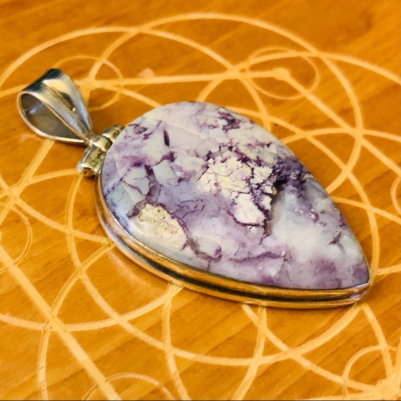 Banded Amethyst pendent - Picture 4 of 9